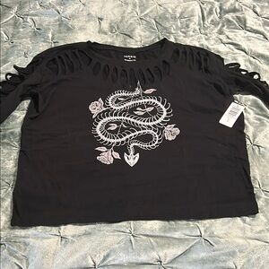 Torrid Black and White 3/4 Sleeve Crop T-Shirt